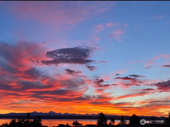 1497 Thompson Drive, Camano Island, WA 98282