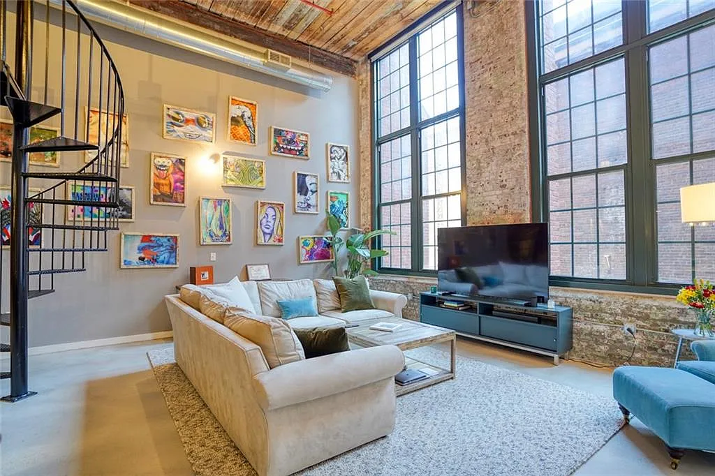 1 bed, 1.0 bath, 1290 sqft, $4,000 — Photo 1