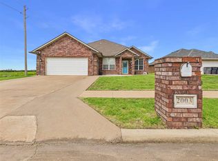 2003 SW 46th St, Lawton, OK 73505