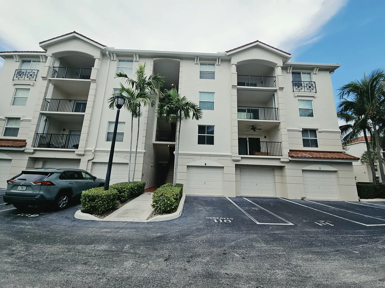 1 bed, 1.0 bath, 726 sqft, $2,750 — Photo 2