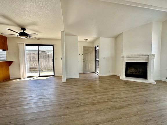 4th image of 1348 Chignahuapan Way