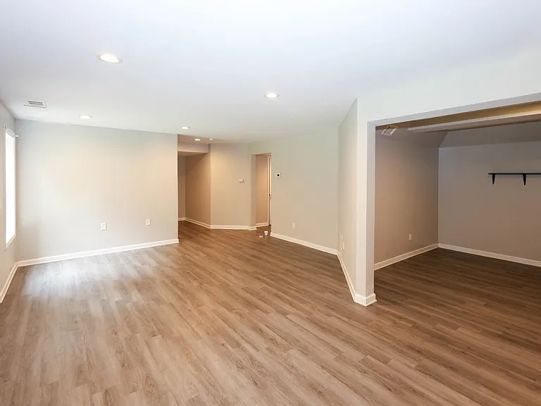 2895 Haynes Club Cir SW — Photo 50
