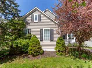 1484 Chapleau Dr, Ann Arbor, MI 48103