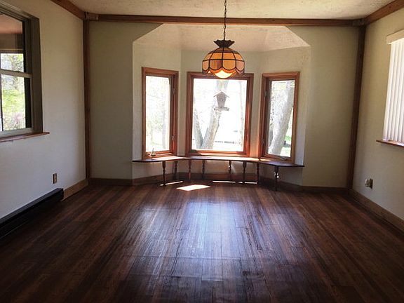 5th image of 112 Genevieve Dr