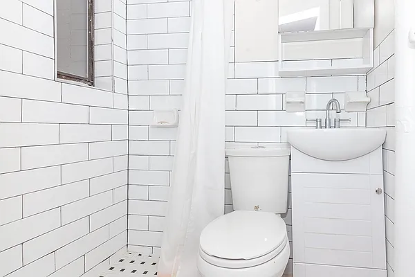 Rented by MySpaceNYC | media 18