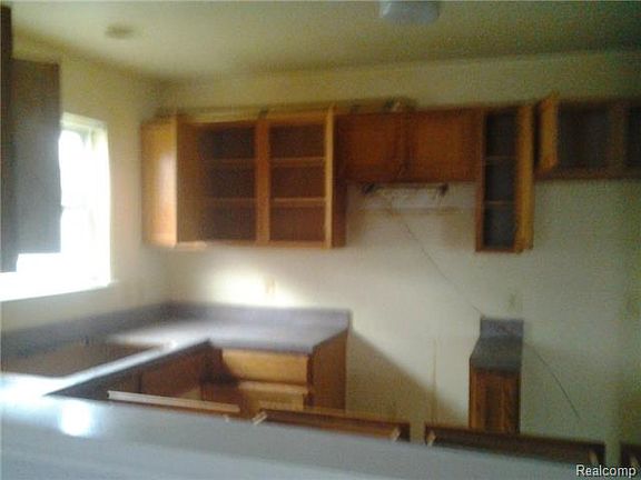 2nd image of 14165 Westwood St