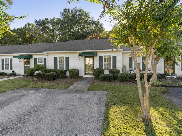 149 Pin Oak Dr, Greenwood, SC 29649