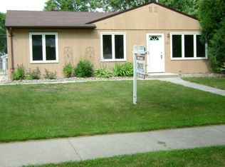 1330 S 18th St, Grand Forks, ND 58201