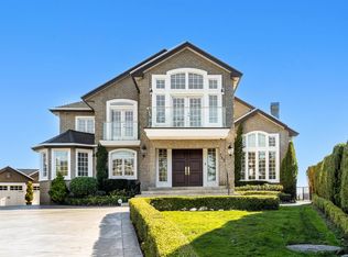 745 Capital Ct, Pt Coquitlam, BC V3C 6E4