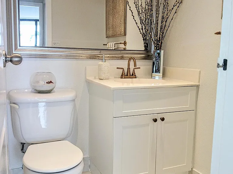 1830 Embassy Dr #309 — Photo 11