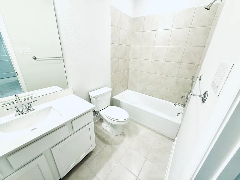 7925 Bayside Dr — Photo 15