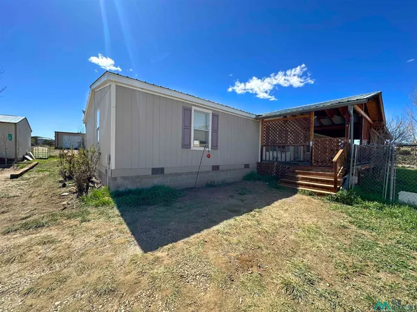 3201 Tara St, Las Vegas, NM 87701
