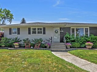 10008 4th St, Highland, IN 46322