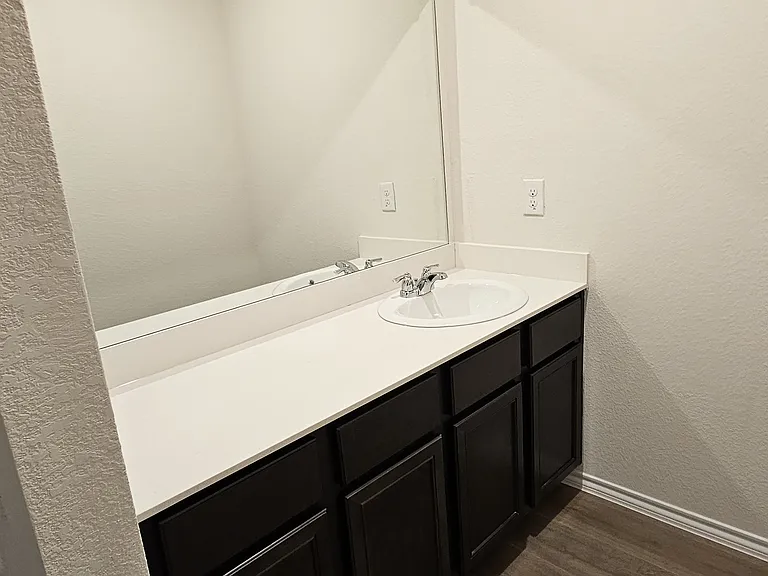1441 Stuarts Forest Dr — Photo 29
