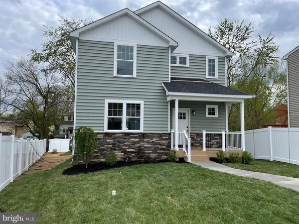 614 Magnolia Ave, Croydon, PA 19021