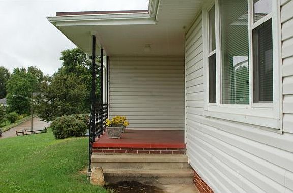 4th image of 1106 Sevier Terrace Dr