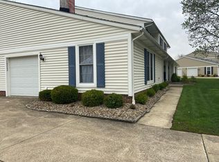 10262 Independence Dr #B17, North Royalton, OH 44133