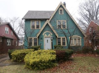 988 Montford Rd, Cleveland Heights, OH 44121