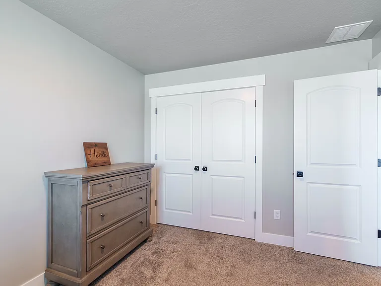 712 N Banner Dr — Photo 26