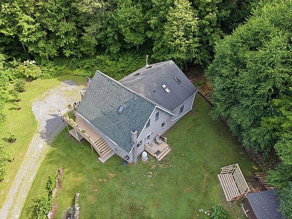 2nd image of 87 B Hill Road