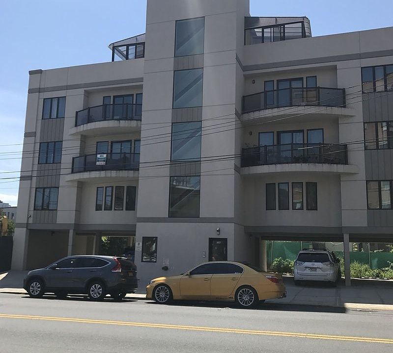 1st image of 106 Kings Hwy #2L