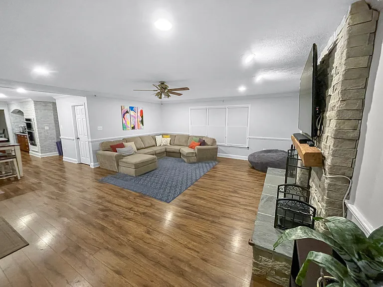 15690 Pike Trl — Photo 14