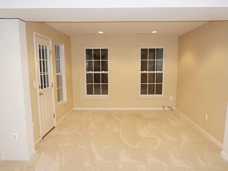 1469 Fawn Hollow Ln — Photo 2