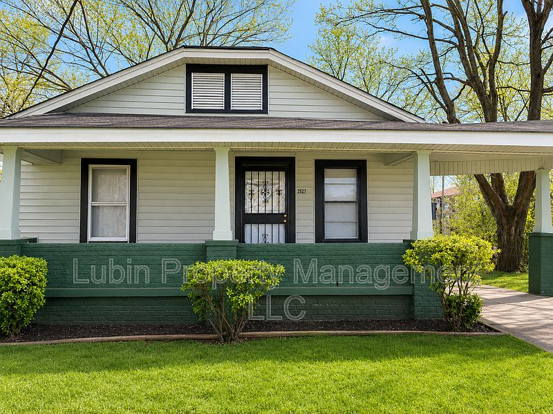 1st image of 2527 Calvert Ave