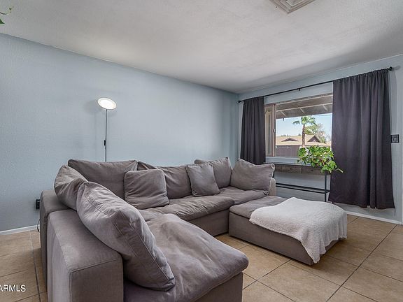 3rd image of 6433 W CHOLLA Street