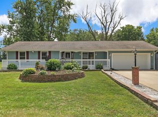 211 Plafield Ct, Walworth, WI 53184