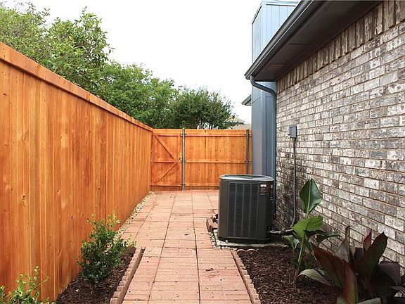 4th image of 6514 Gardenia Dr