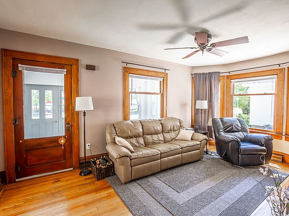 5th image of 1314 Mills St