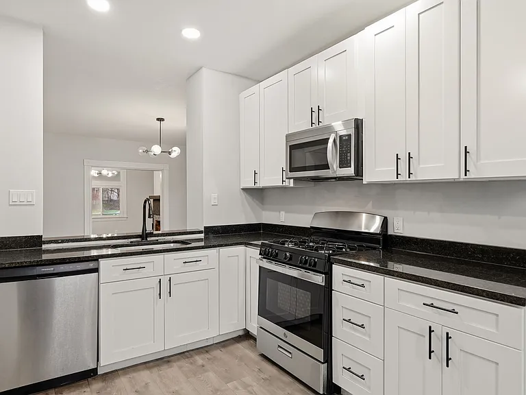 7040 Kedron St — Photo 23