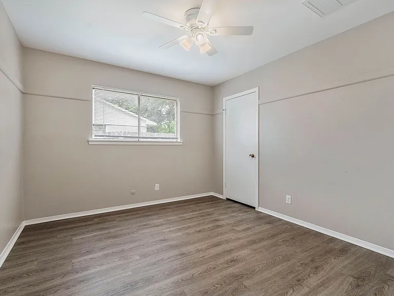 1210 Neal Pickett Dr — Photo 13