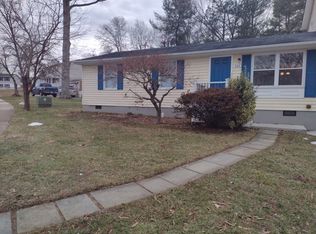 548 Rockbridge Dr SE, Leesburg, VA 20175