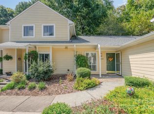 1047 Sardis Cove Dr, Charlotte, NC 28270