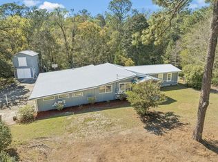 190 Meadowbrook Ln, Defuniak Springs, FL 32435