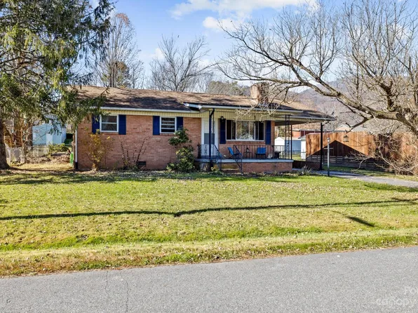 142 Hyatt St, Waynesville, NC 28786