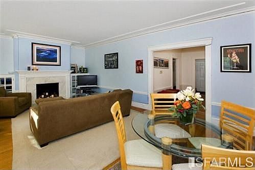 3rd image of 3037 Van Ness Ave #1