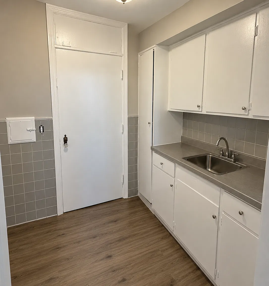 2076 Elm Avenue - 16 — Photo 3