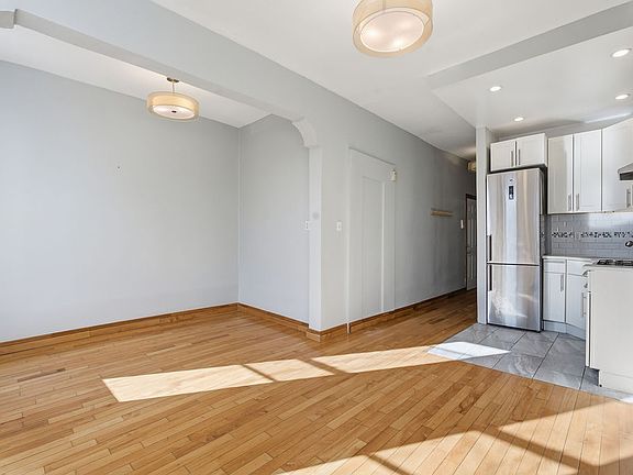 3rd image of 615 Halsey St #3