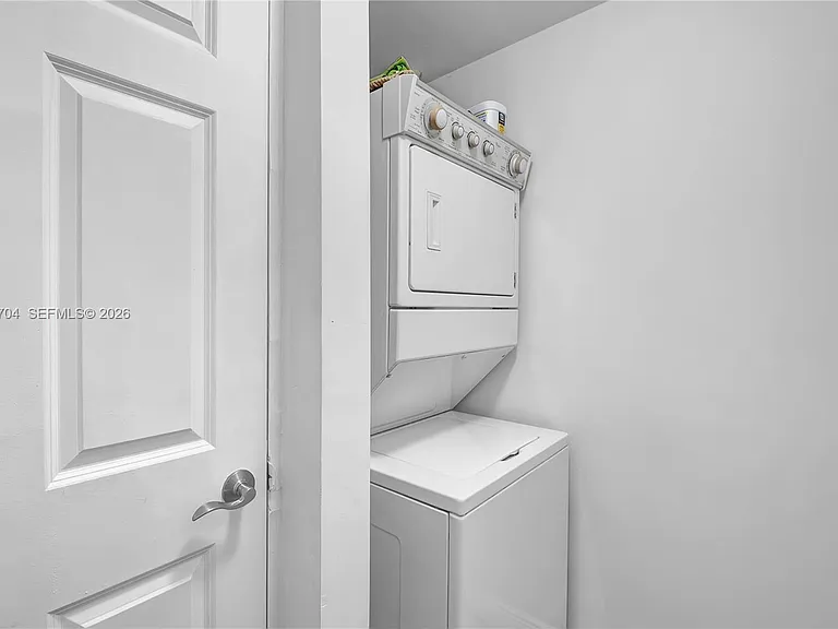 888 S Douglas Rd #910 — Photo 19