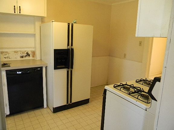 5th image of 500 E 14th St