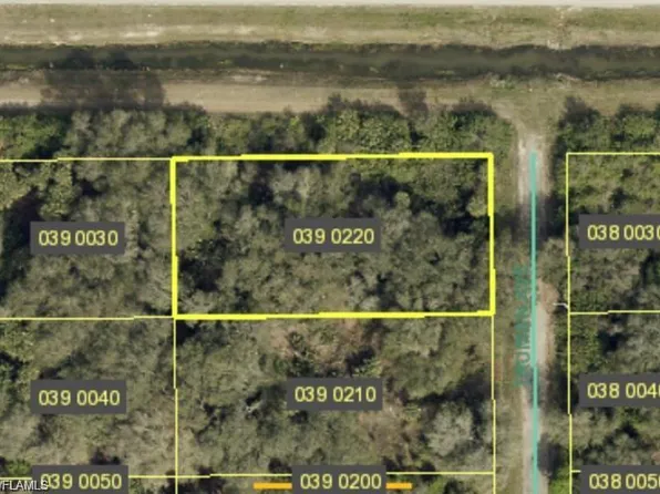 1519 Truman AVE, LEHIGH ACRES, FL 33972