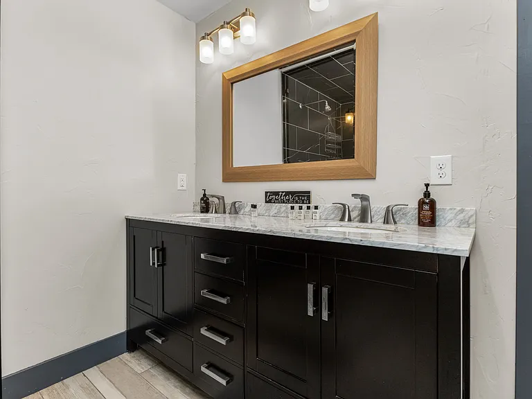Ensuite Bathroom #1 | Entry Level