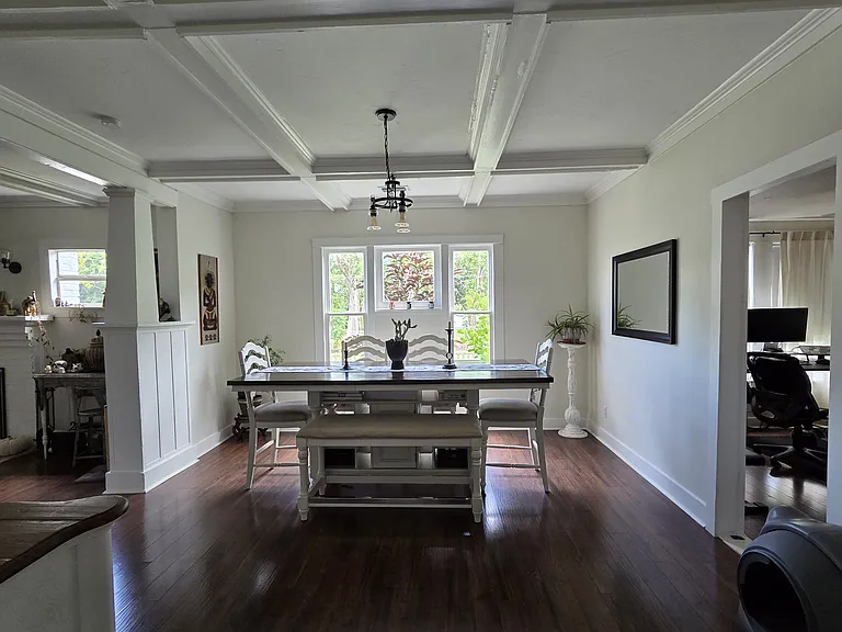 1751 Hough St — Photo 3
