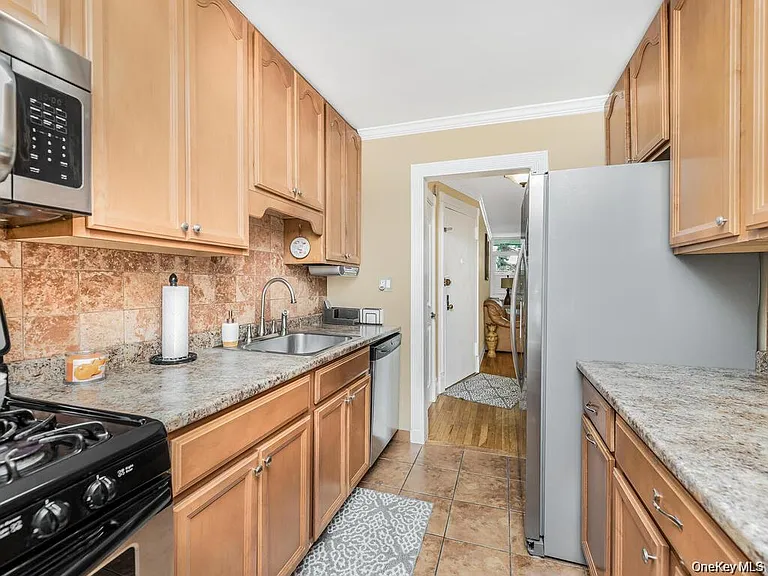 103 Wiltshire Rd #D8 — Photo 7