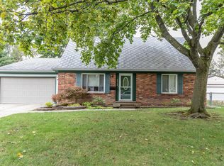 3700 Glenbrook Dr, Lansing, MI 48911