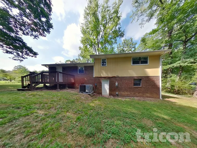 4211 Clearview Dr — Photo 18