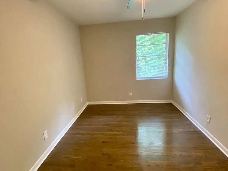 225 Hillcrest Ave — Photo 5
